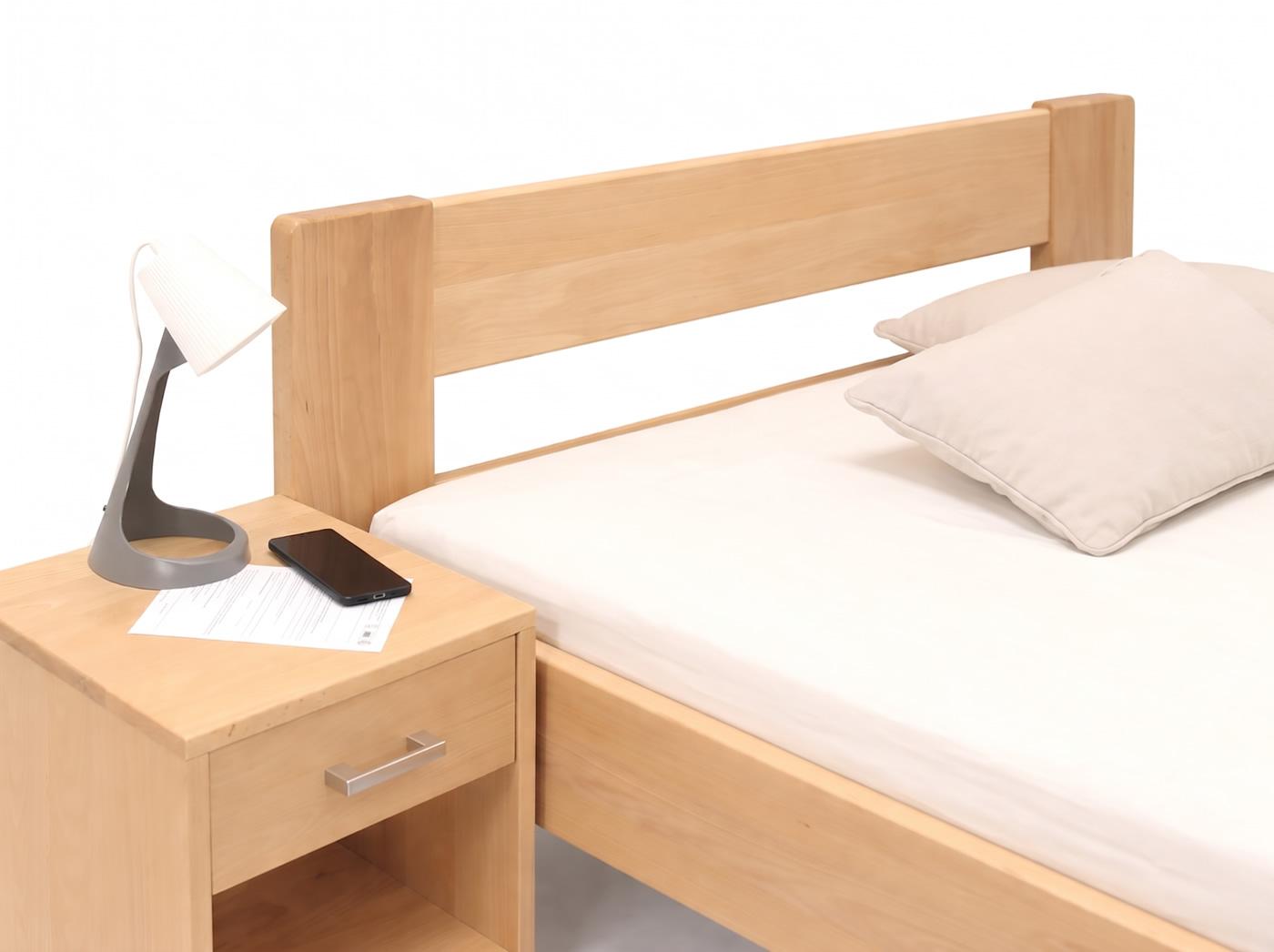 Parametry jednoduché postele Miva s hlavovým čelem