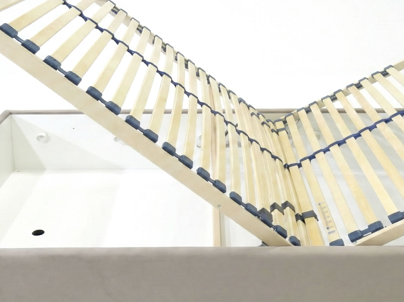 Montáž válendy Roneta