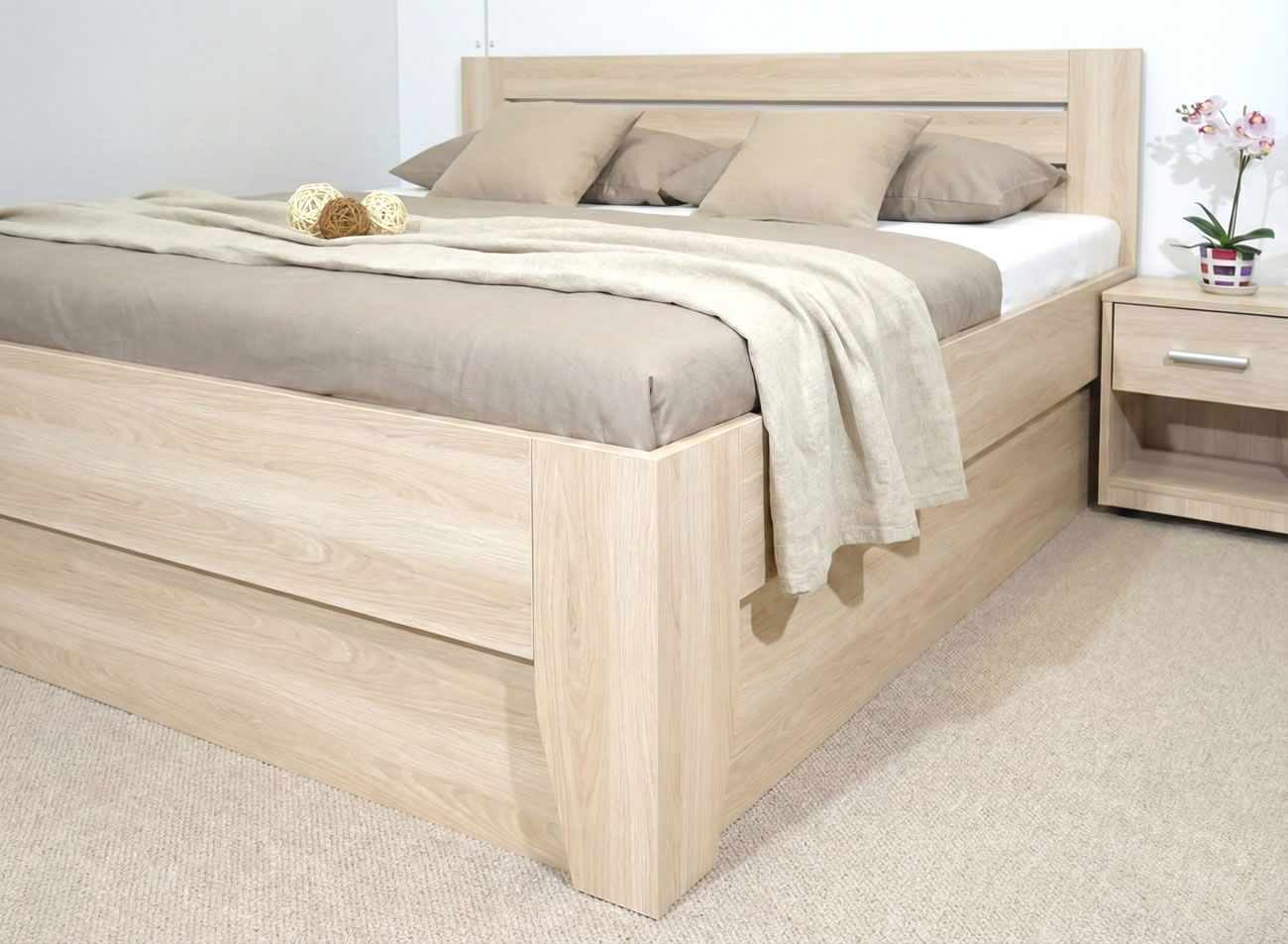 Detail konstrukce postele CANARIA