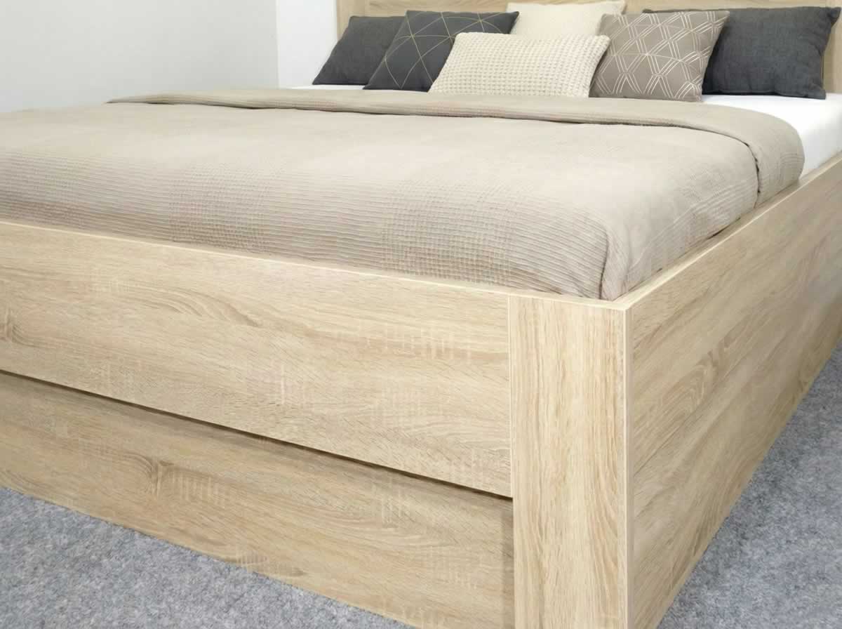 Detail boku postele s úložným prostorem Pegas