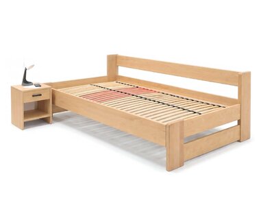 Zvýšená postel jednolůžko MIVA s bočním čelem 140x200, masiv buk