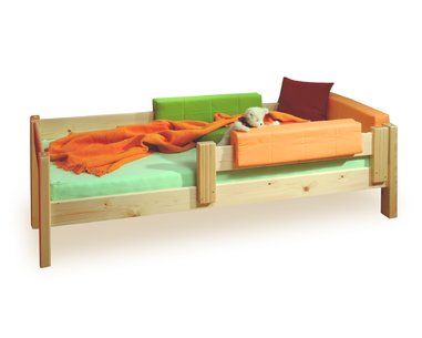 Dětská postel z masivu SENDY 90x200, masiv smrk Dětská postel z masivu SENDY 90x200, masiv smrk