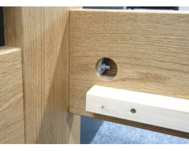 Dřevěná postel dvoulůžko Justina, masiv dub