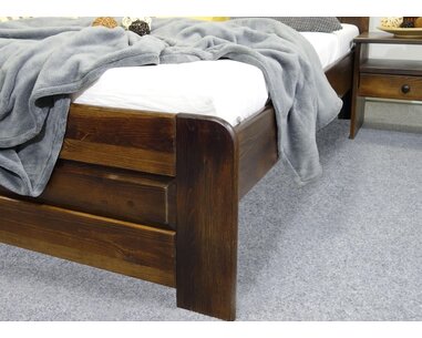 Dřevěná postel dvoulůžko LADA, masiv borovice, moření ořech, 180x200