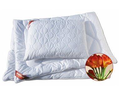 Celoroční ložní set CLIVIE - polštář 70x90cm a přikrývka 135x200cm