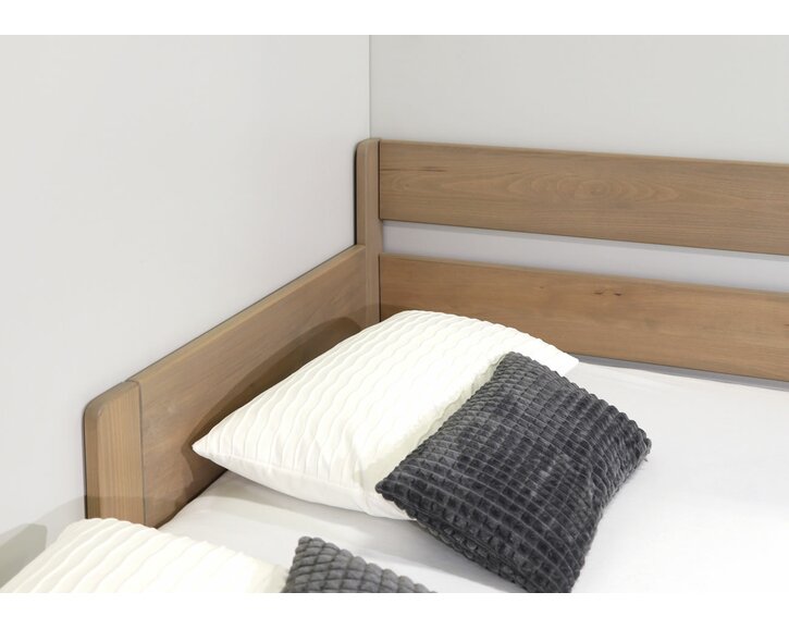 Rozkládací postel Fuego s čely