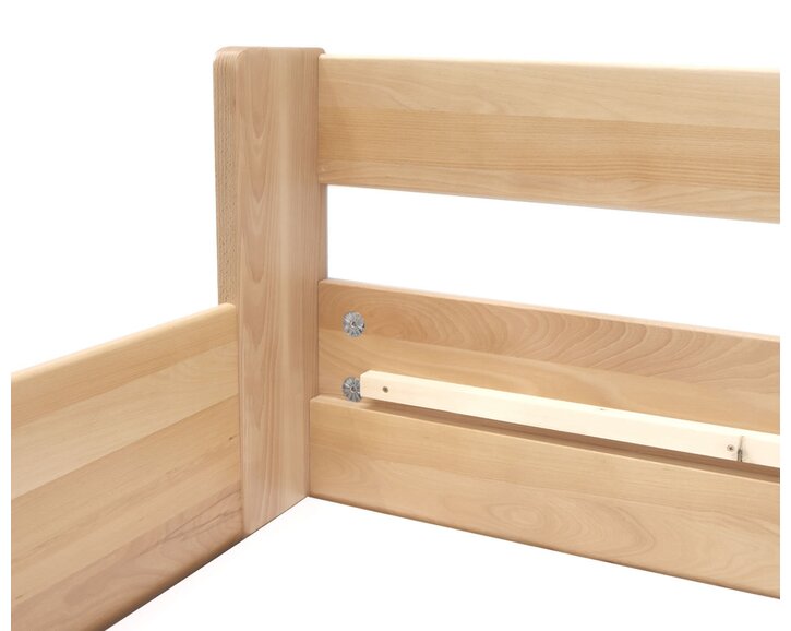 Zvýšená buková postel s roštem MIVA s bočním čelem, 120x200