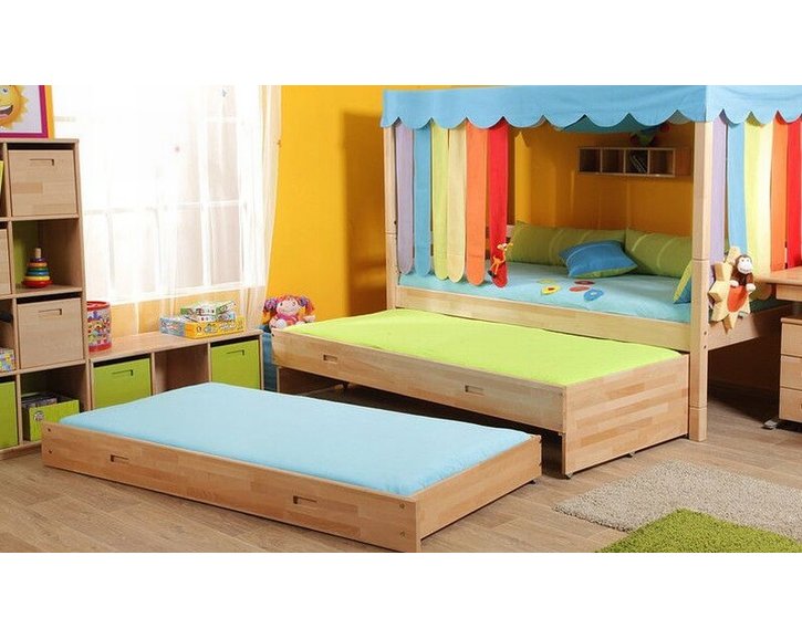 Výsuvná přistýlka s úložným prostorem D103, masiv smrk Výsuvná přistýlka s úložným prostorem D103, masiv smrk