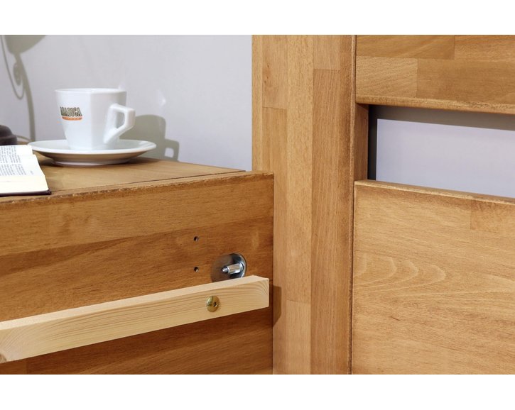 Zvýšená postel z masivu Trinity 2, masiv buk