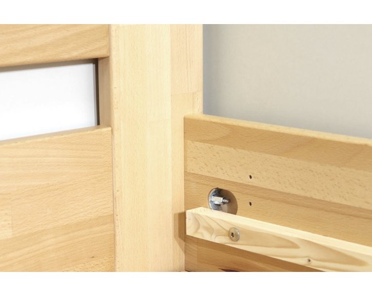 Postel z masivu Trinity, masiv buk