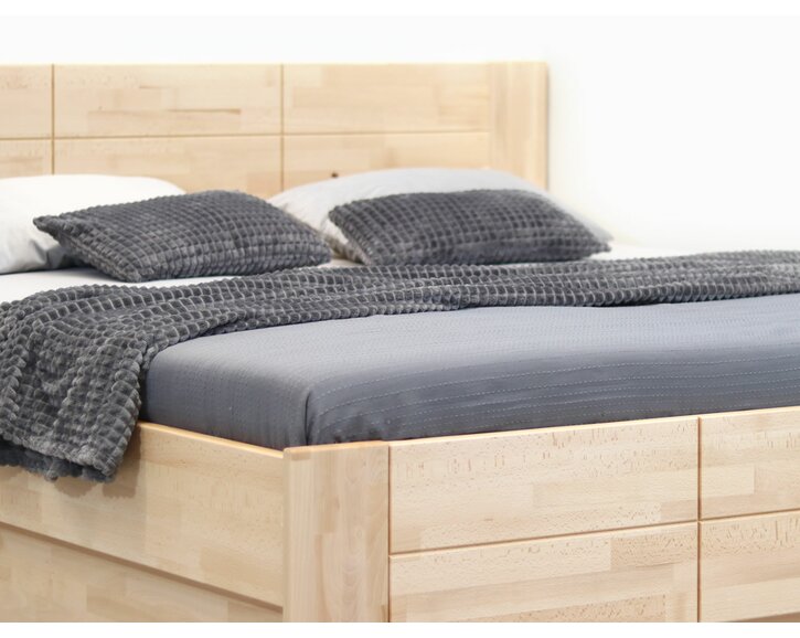 Zaoblení - dvoulůžko z masivu Energy, masiv buk Zaoblení - dvoulůžko z masivu Energy, masiv buk