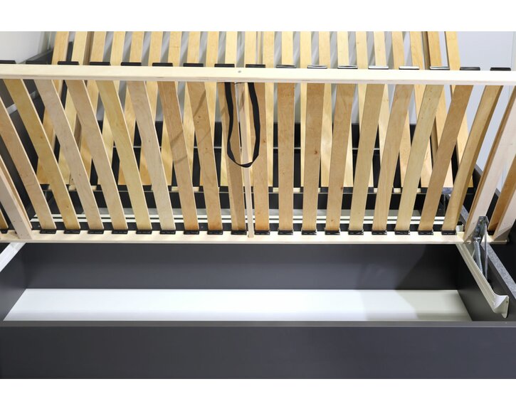 postel Linda - rošty