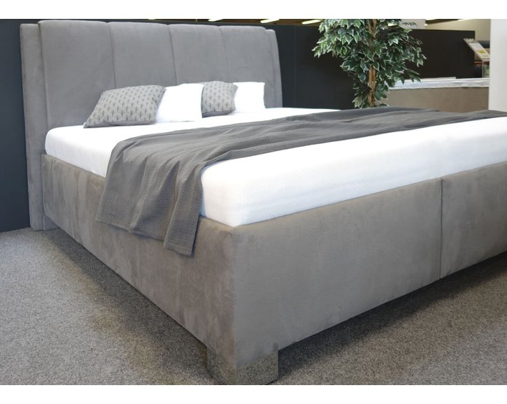 Vysoká čalouněná postel s úložným prostorem GUVERNÉR