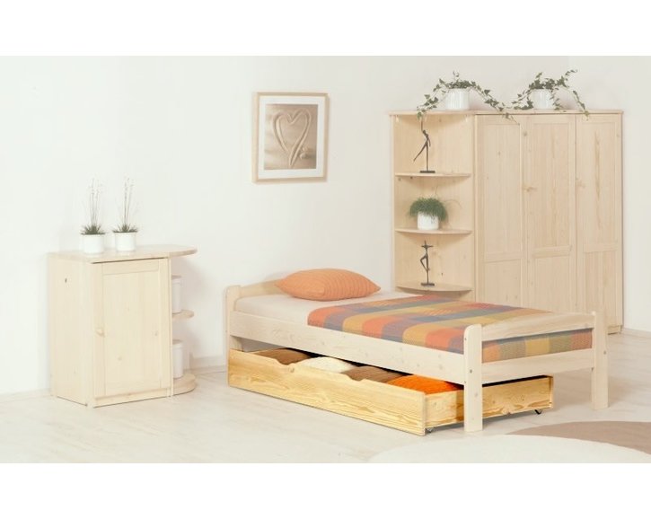 Úložný prostor z masivu 3/4 č.226, masiv smrk Úložný prostor z masivu 3/4 č.226, masiv smrk