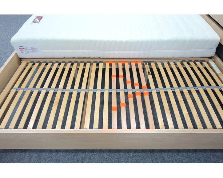 Jednolůžková postel z masivu Barča, 120x200, 140x200, masiv buk Jednolůžková postel z masivu Barča, 120x200, 140x200, masiv buk