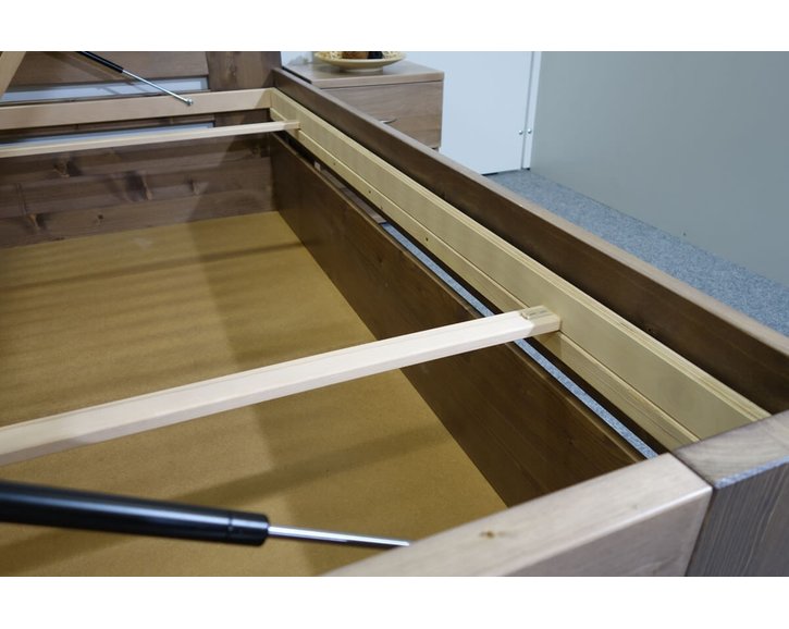 Zvýšená postel s úložným prostorem ROSA, masiv smrk, 90x200 Zvýšená postel s úložným prostorem ROSA, masiv smrk, 90x200