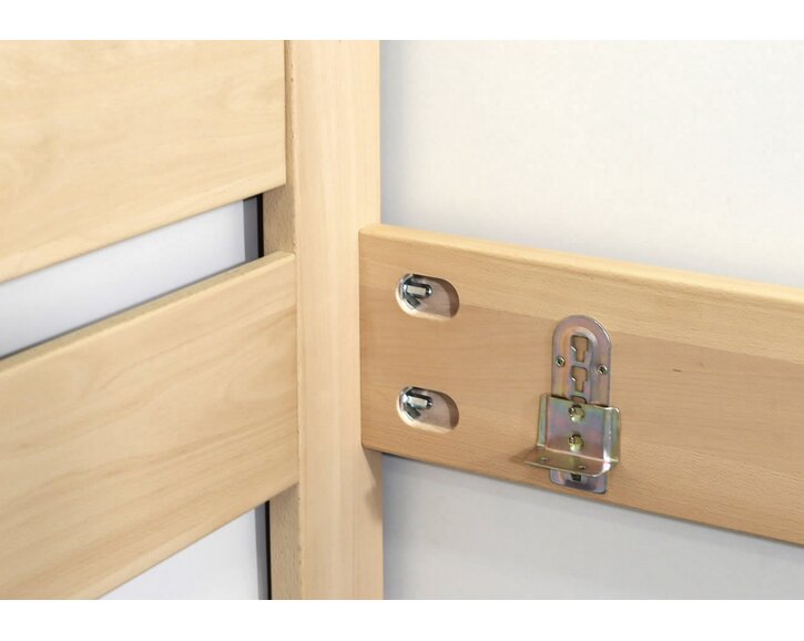 Spojení -  postel z masivu Valerian