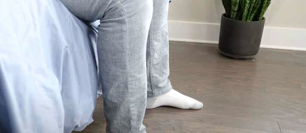 Vysoké vs. nízké postele: Jaká je ideální výška postele?