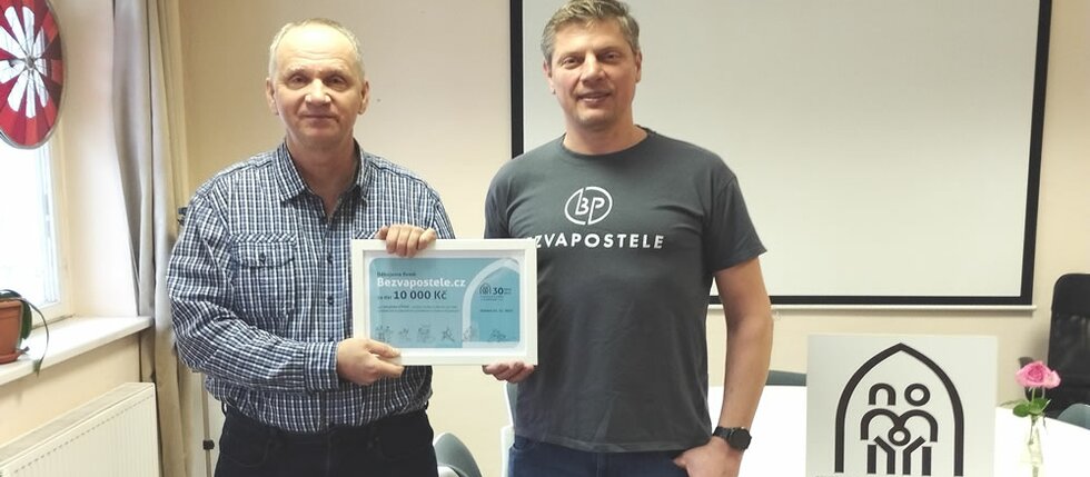 Náš dar 10.000 Kč pro děti se zdravotním postižením Náš dar 10.000 Kč pro děti se zdravotním postižením